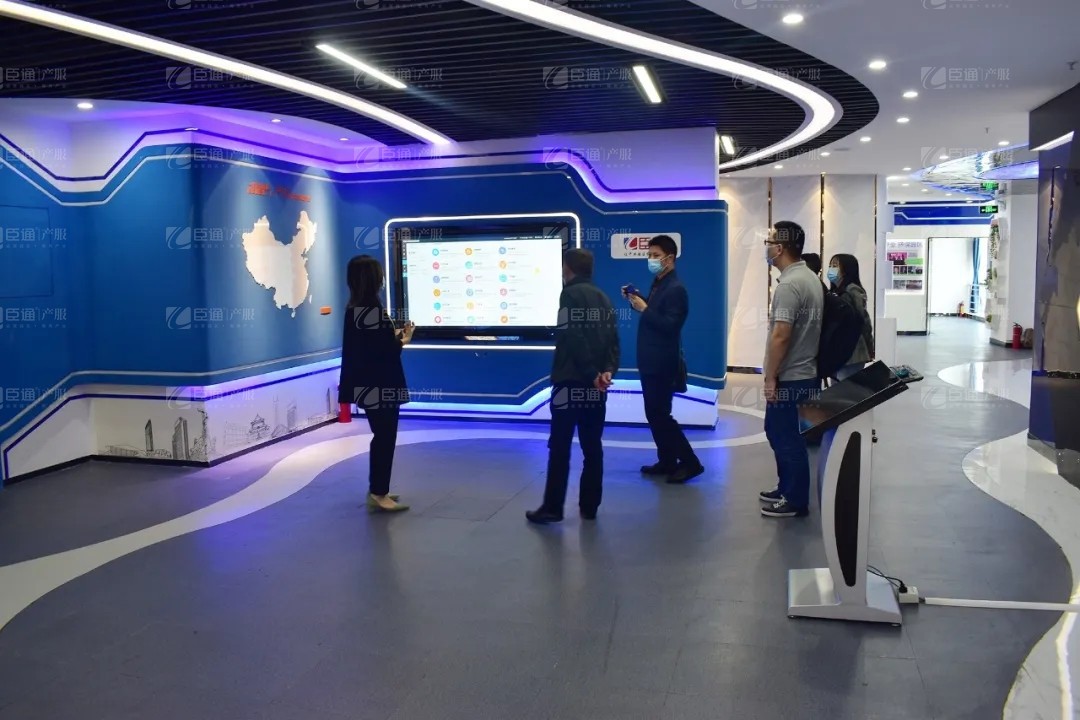 宏光實業(yè)集團領(lǐng)導(dǎo)到訪臣通